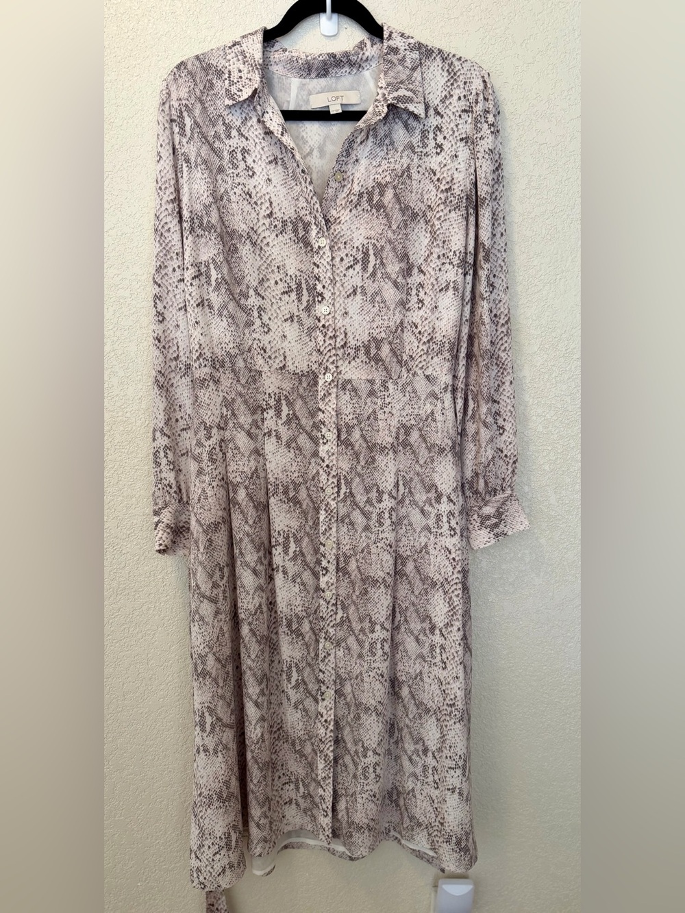 LOFT Snake Print Button Front Midi Shirt Dress Belted Size 12 - Picture 5 of 5